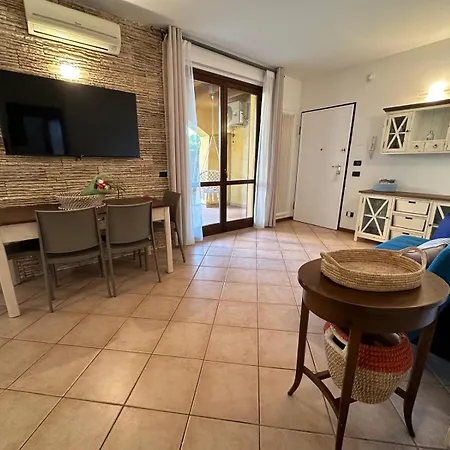 Casa Luisa بيت للعطل ديسينسانو ديل غاردا